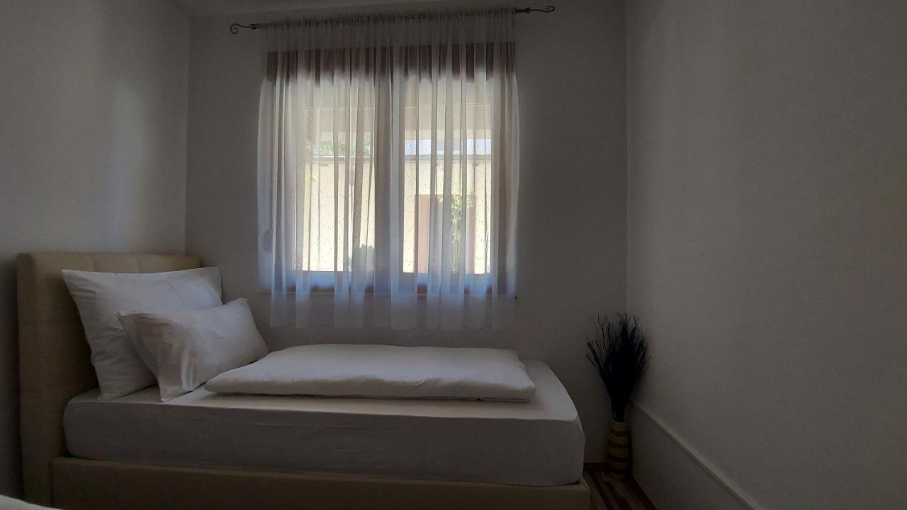 Apartments Kapetanovina 莫斯塔尔 外观 照片