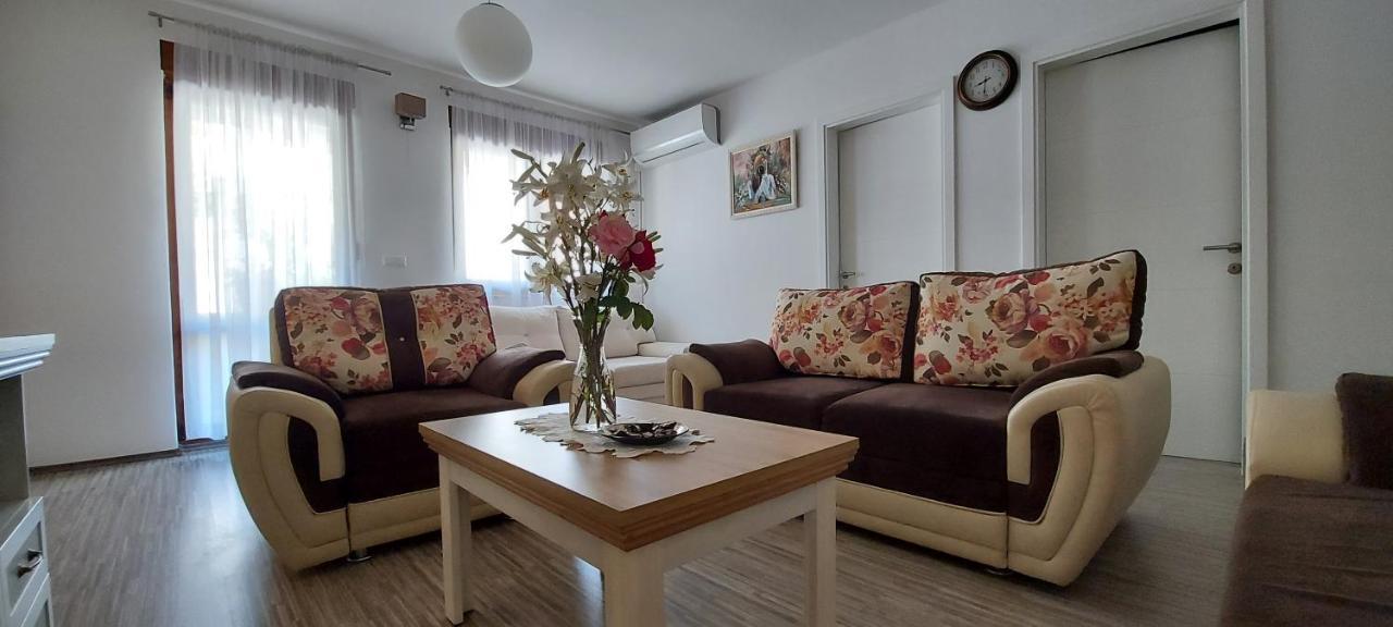 Apartments Kapetanovina 莫斯塔尔 外观 照片