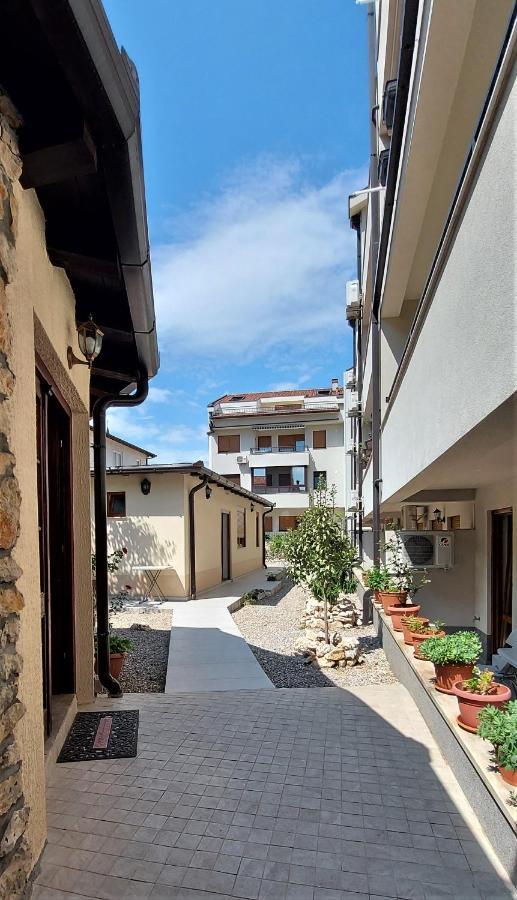 Apartments Kapetanovina 莫斯塔尔 外观 照片