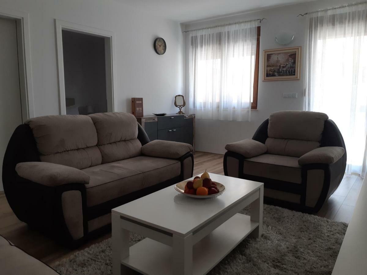 Apartments Kapetanovina 莫斯塔尔 外观 照片